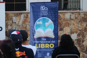 Primer día de actividades celebrando el “Día Mundial del Libro”