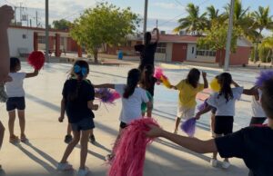 Visita a comunidad de la ribera avances de “Talleres de Creación y Arte”