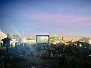Con gran éxito vivimos el programa Cine Móvil en la playa
