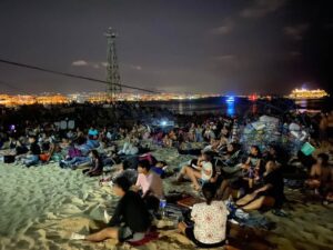 “Cine Móvil” en la playa el Corsario en Cabo San Lucas