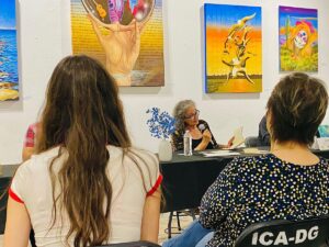 Así se vivió la presentación del libro “Entre voces y murmullos”