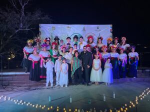 “Letras en Plenilunio” nos llevó en un viaje de música, arte y poesía